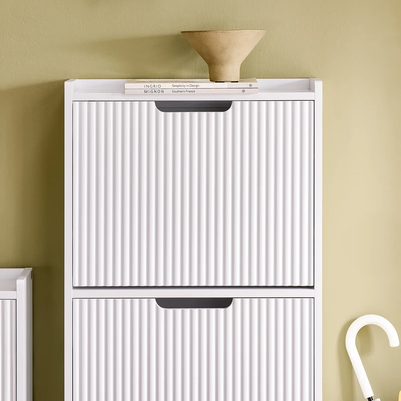SoBuy FSR177-H-W Armoire à Chaussures 3 Abattants – 6 à 8 Paires, 19 cm de Profondeur, Anti-Basculement – 50×19×130 cm, Blanc