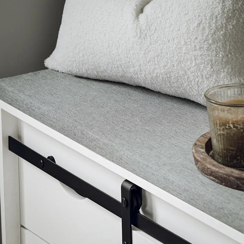 SoBuy FSR153-W Banc à Chaussures avec Coussin Rembourré et Porte de Grange Coulissante pour Entrée – 80x30x49 cm, Blanc