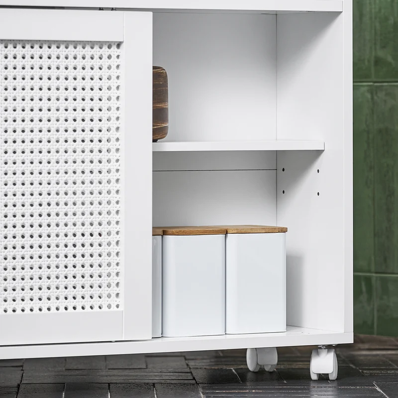 SoBuy BZR119-W Meuble WC à Roulettes avec 2 Portes Coulissantes en Rotin – L65×P20×H70 cm, Charge 35 kg, MDF E1, Blanc