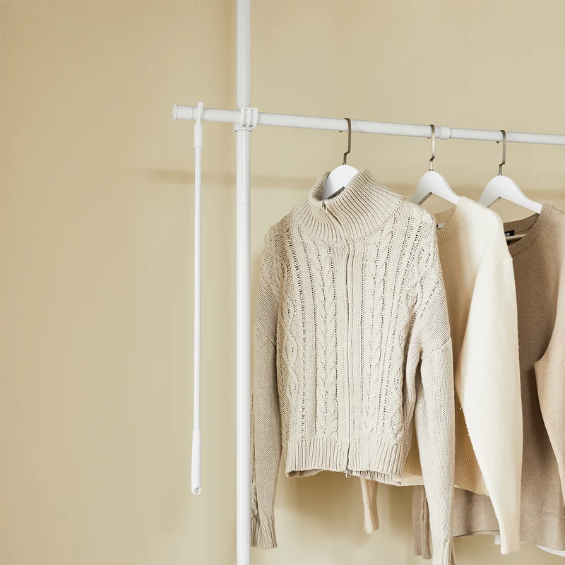 SoBuy FRG109-II-W Tringle à Vêtements Télescopique, Portant à Vêtements Robuste, Penderie Ouverte Réglable avec Barres de Suspension pour Chambre, Dressing, Blanc