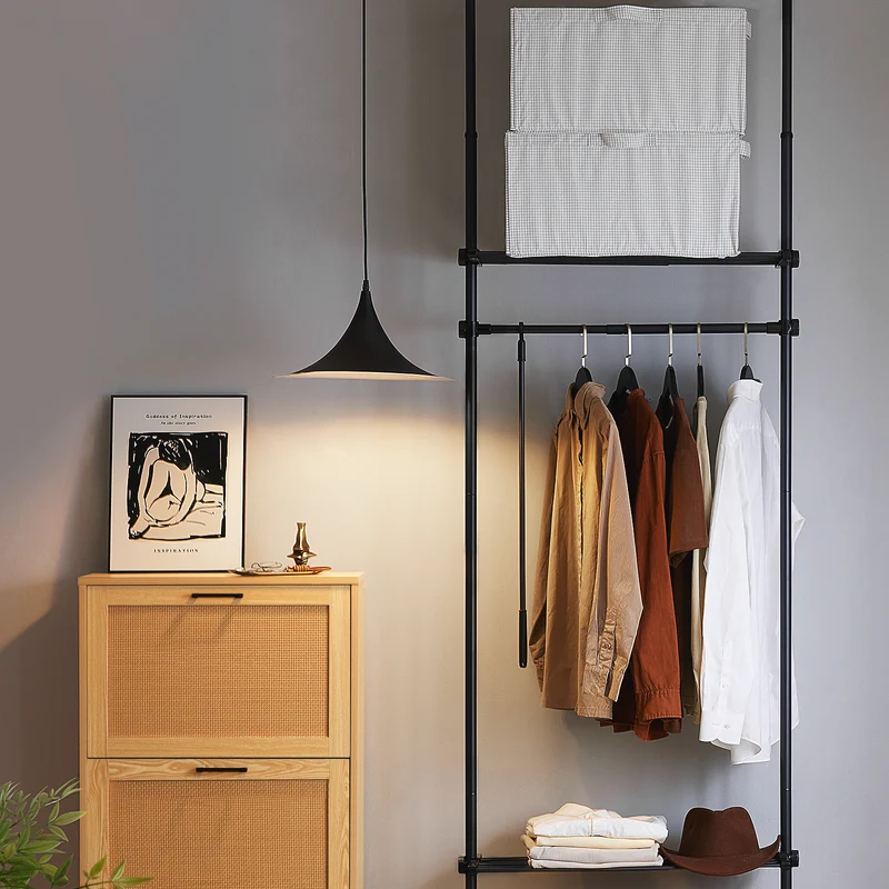 SoBuy KLS07-SCH Portant à vêtements télescopique solide - Penderie ouverte réglable avec tringles et étagères, Porte manteau pour chambre/dressing, Noir