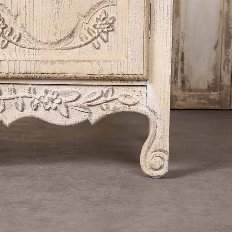 Armoires Sculptées Armoires en Bois