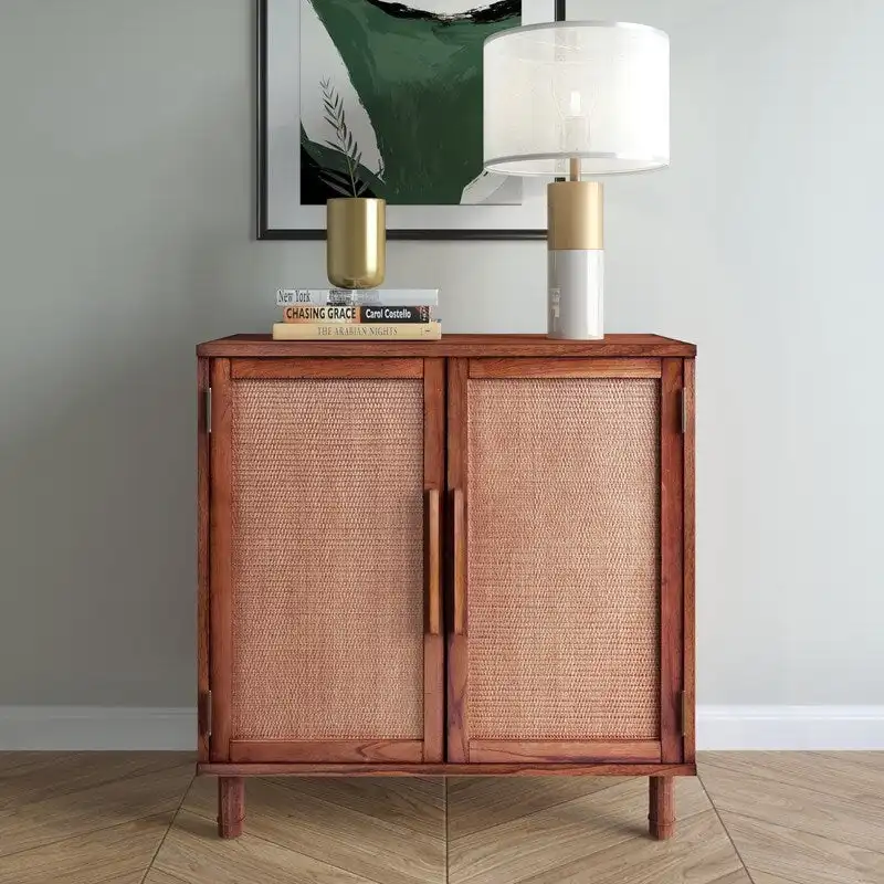 Meuble de rangement marron à 2 portes avec panneaux en rotin et étagère réglable