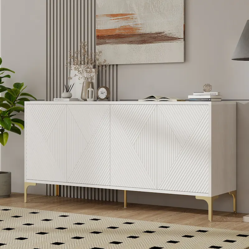 Buffet 4 portes avec panneaux de porte sculptés et étagères réglables
