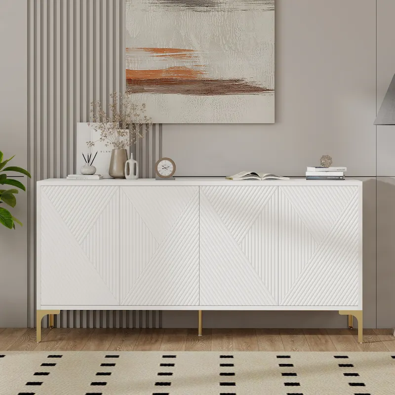 Buffet 4 portes avec panneaux de porte sculptés et étagères réglables