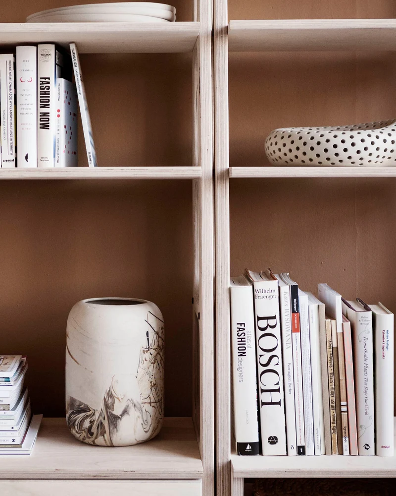 Midi Bookcase with drawers · 140 cm