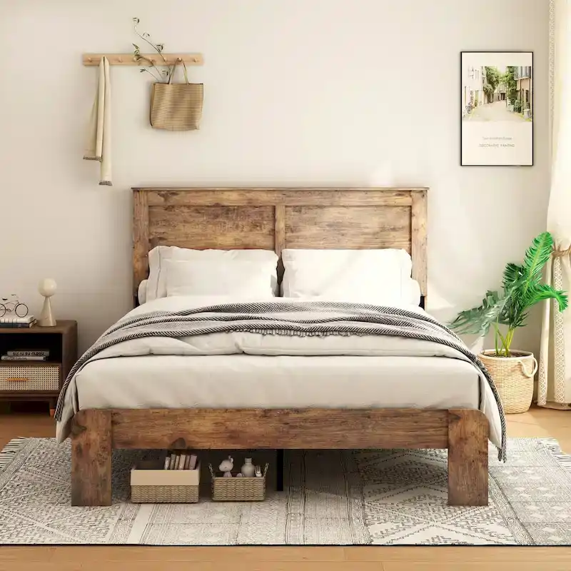 Lit plateforme en bois marron foncé de taille double pour chambre à coucher