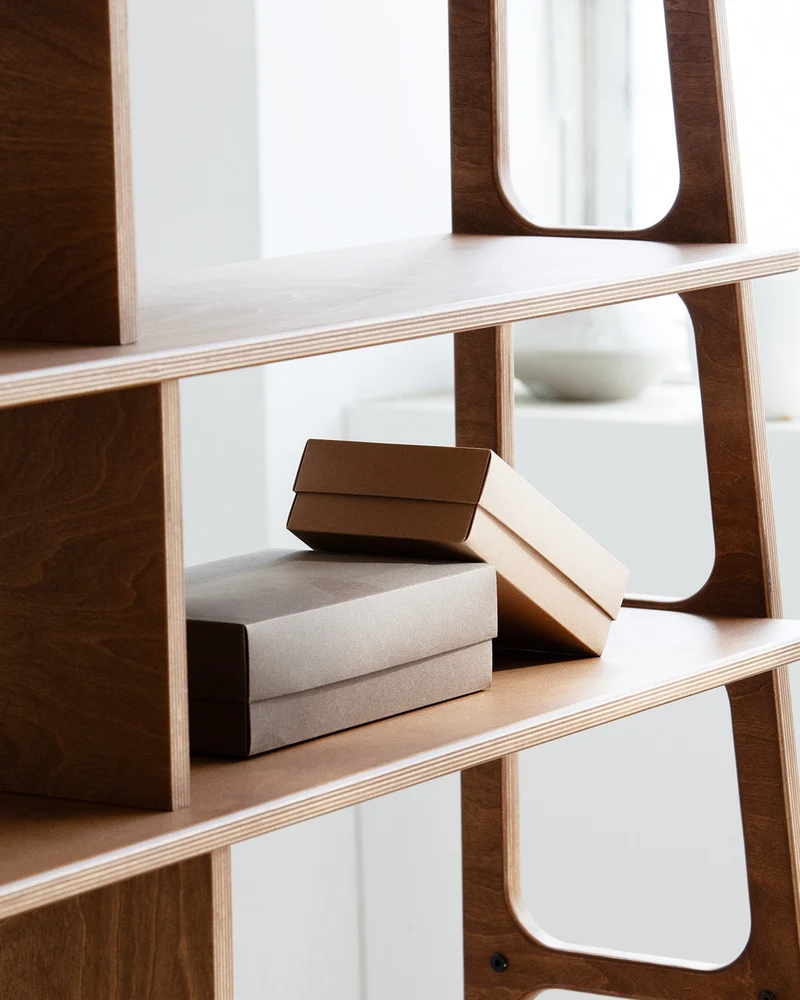 Maxi Bookcase · 143 cm · Vinyl + Cabinet + Vinyl