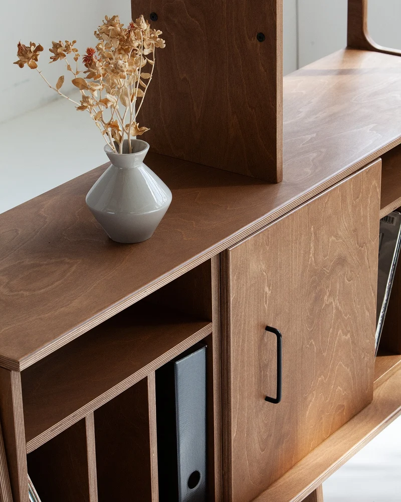 Maxi Bookcase · 143 cm · Vinyl + Cabinet + Vinyl