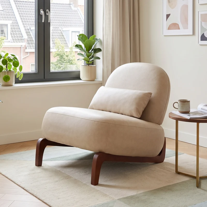 Fauteuil style rétro en velours, pieds en bois PANELRATTAN