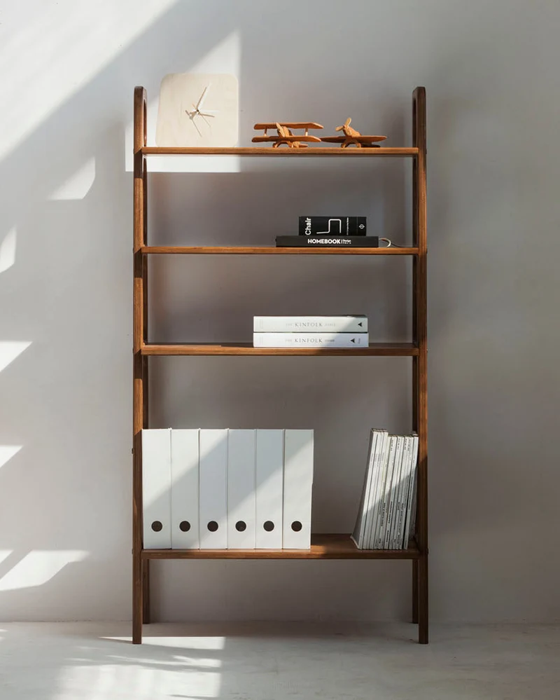 Midi Bookcase with shelves · 140 cm