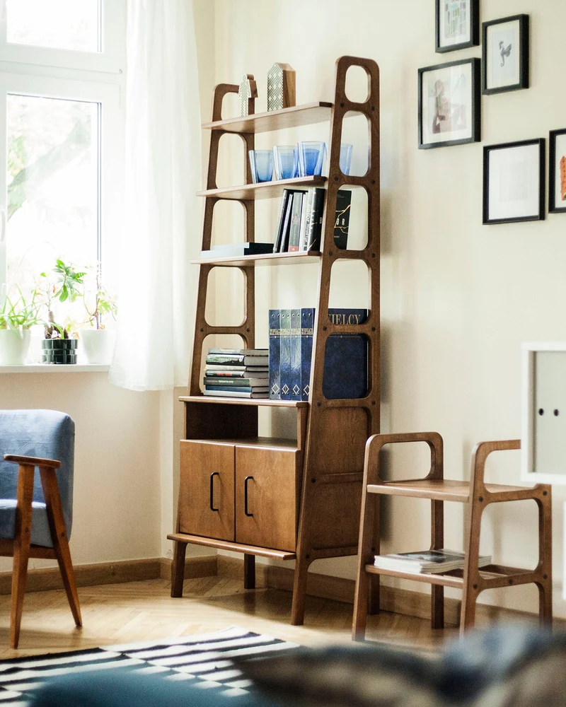 Maxi Bookcase with open cabinet · 190 cm