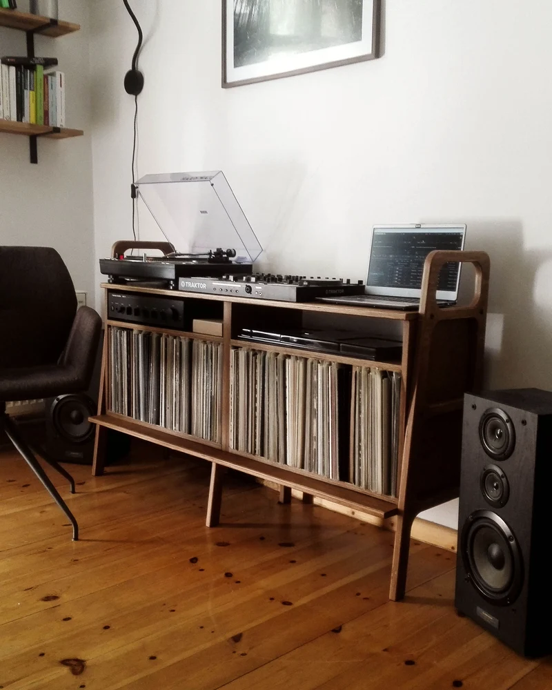 Vinyl Record Credenza · 143 cm