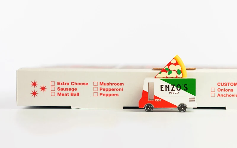 Petit camion de bois - Pizza