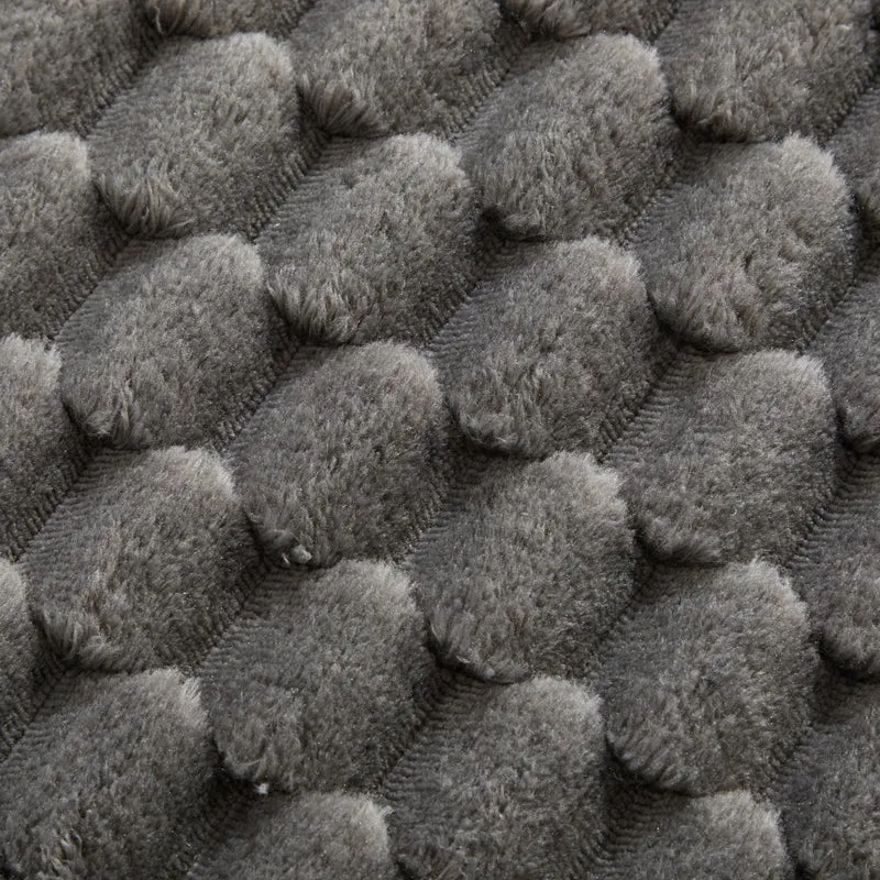 Fauteuil géant gris foncé en fausse fourrure avec pouf assorti en demi-lune FLOATING IRON MAX