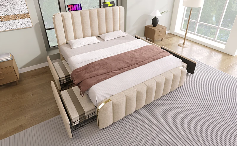 Lit double en lin beige avec tête de lit rembourrée, bandes dorées, 4 tiroirs et ports USB BIRCHBASKET