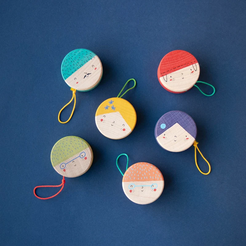 Yoyo en bois - Personnages