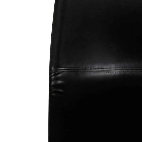 Chaise noire