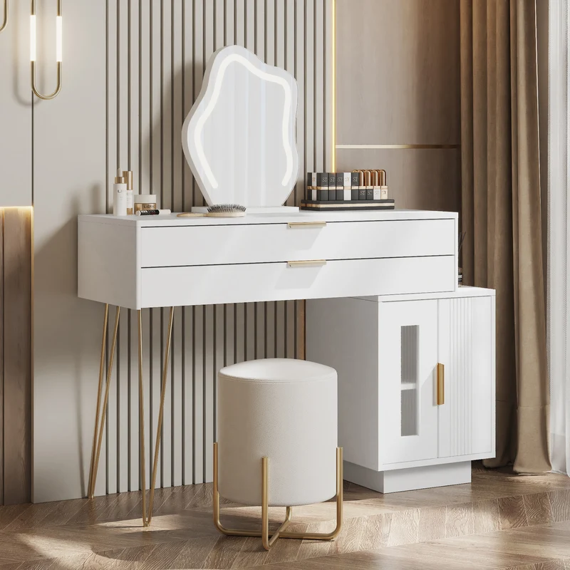Coiffeuse blanche luxueuse avec miroir ondulé à LED et pieds dorés VERIEN