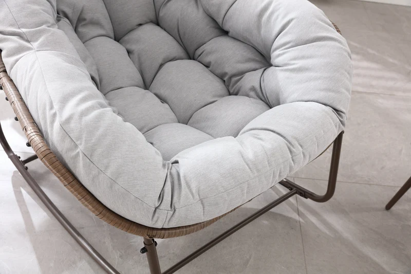 Fauteuil à bascule XXL en rotin, coussin épais, gris clair ARISEARA