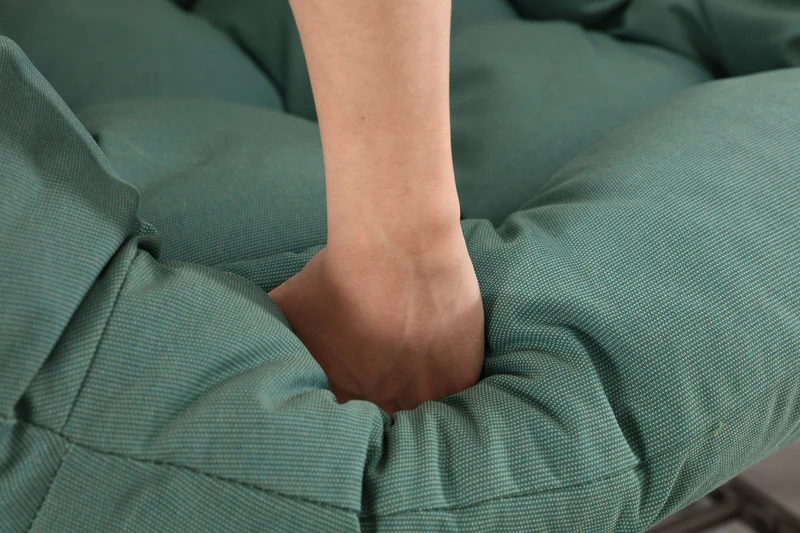 Fauteuil à bascule XXL en rotin, coussin épais, vert sauge SOLSTICEICA