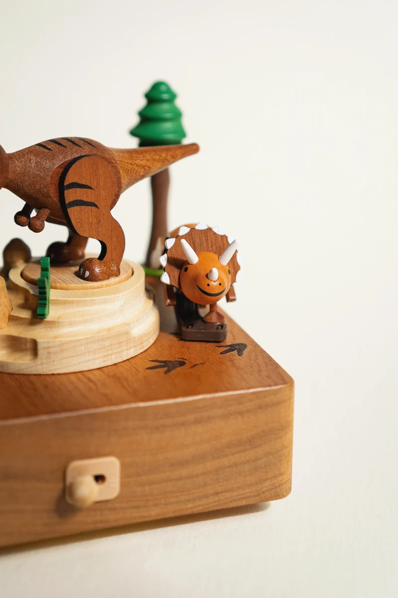 Boite musicale en bois - T-rex