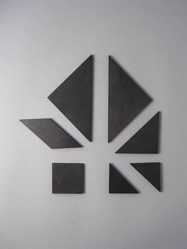 Tangram en bois - Tableau noir